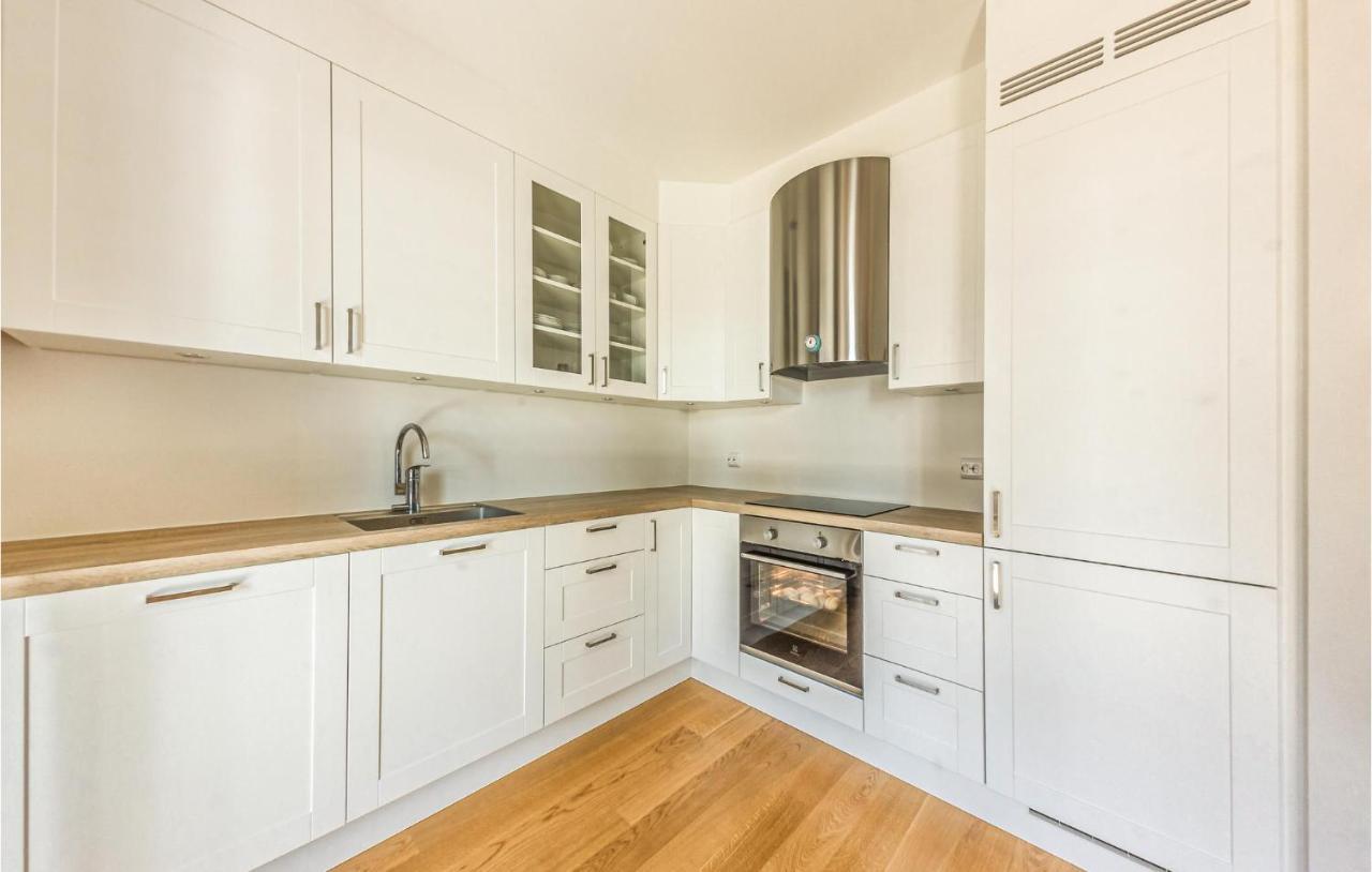 Awesome Apartment In Kristiansand With Wifi Luaran gambar