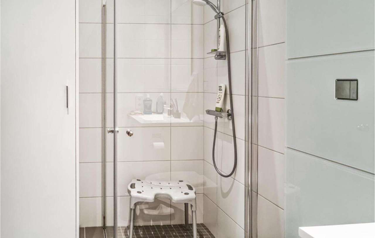 Awesome Apartment In Kristiansand With Wifi Luaran gambar
